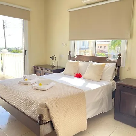 Luxury Nissi Beach Villa