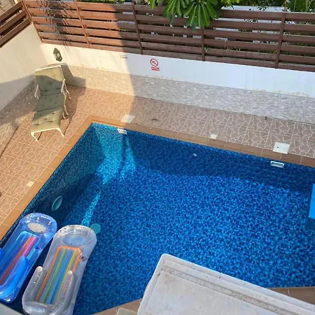 Luxury Nissi Beach *